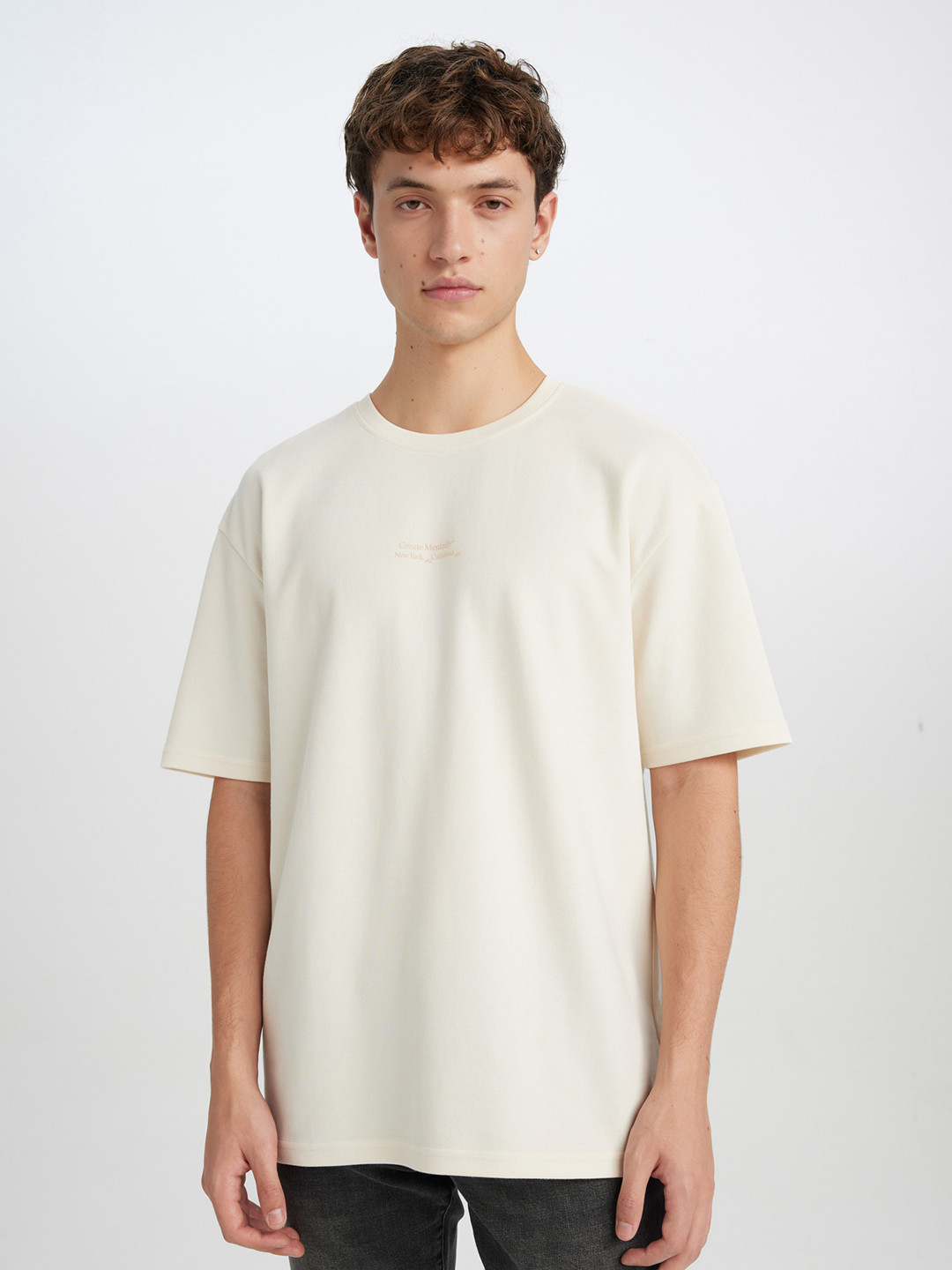 

DeFacto Men Solid Round Neck Cotton T-shirt, Beige