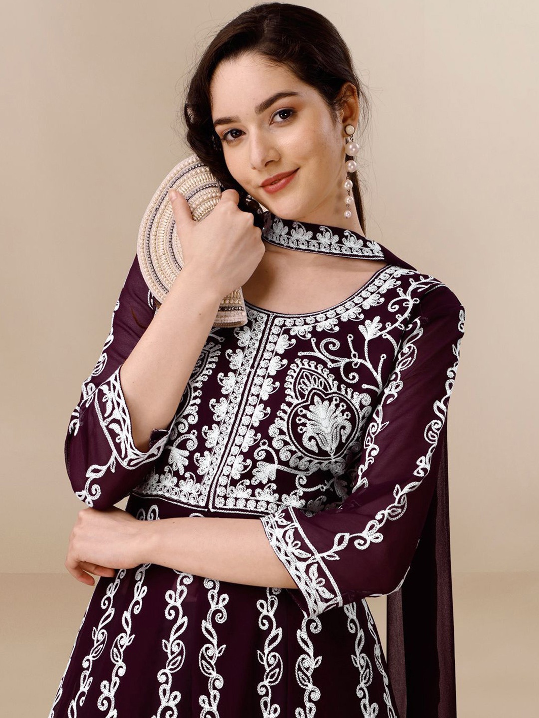 

DIVASTRI Ethnic Motifs Embroidered Round Shape Anarkali Kurta, Lavender