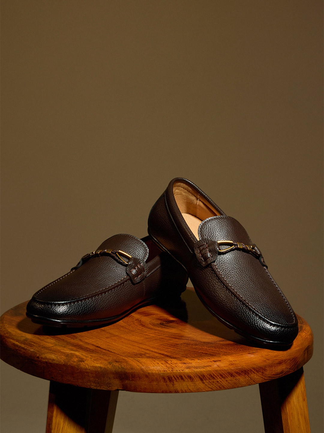 

Snitch Men Textured Formal Loafers, Brown