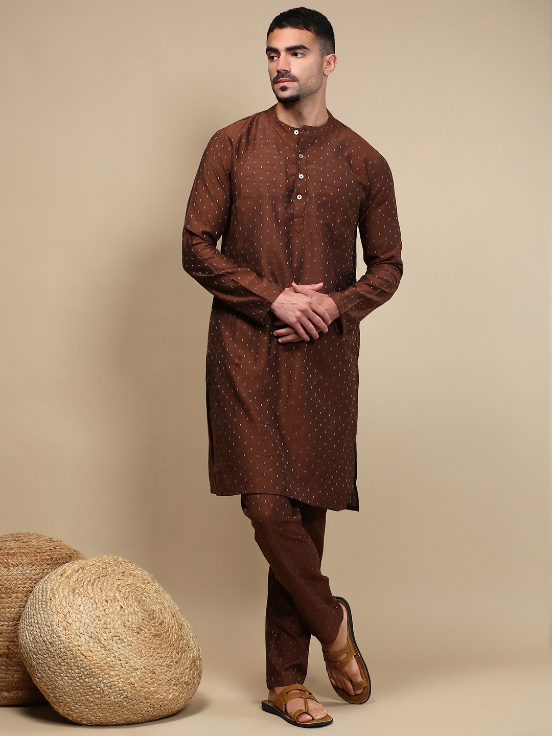 

WHITE HEART Ethnic Motifs Jacquard Mandarin Collar Straight Kurta, Brown
