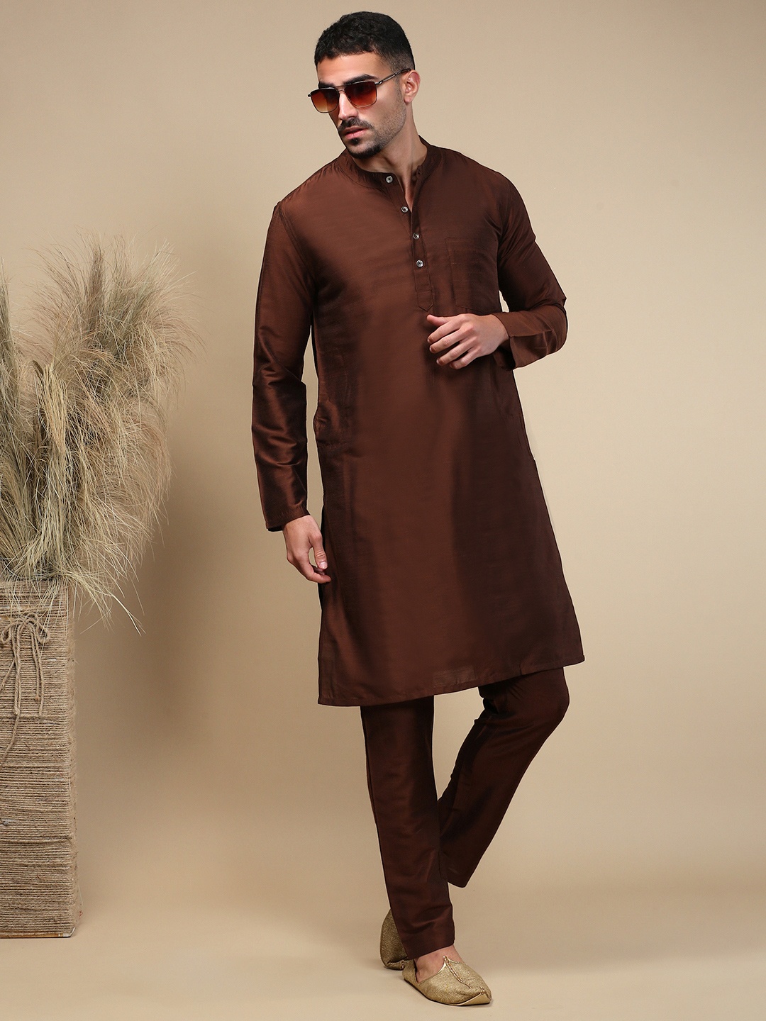 

WHITE HEART Band Collar Jacquard Straight Kurta, Brown