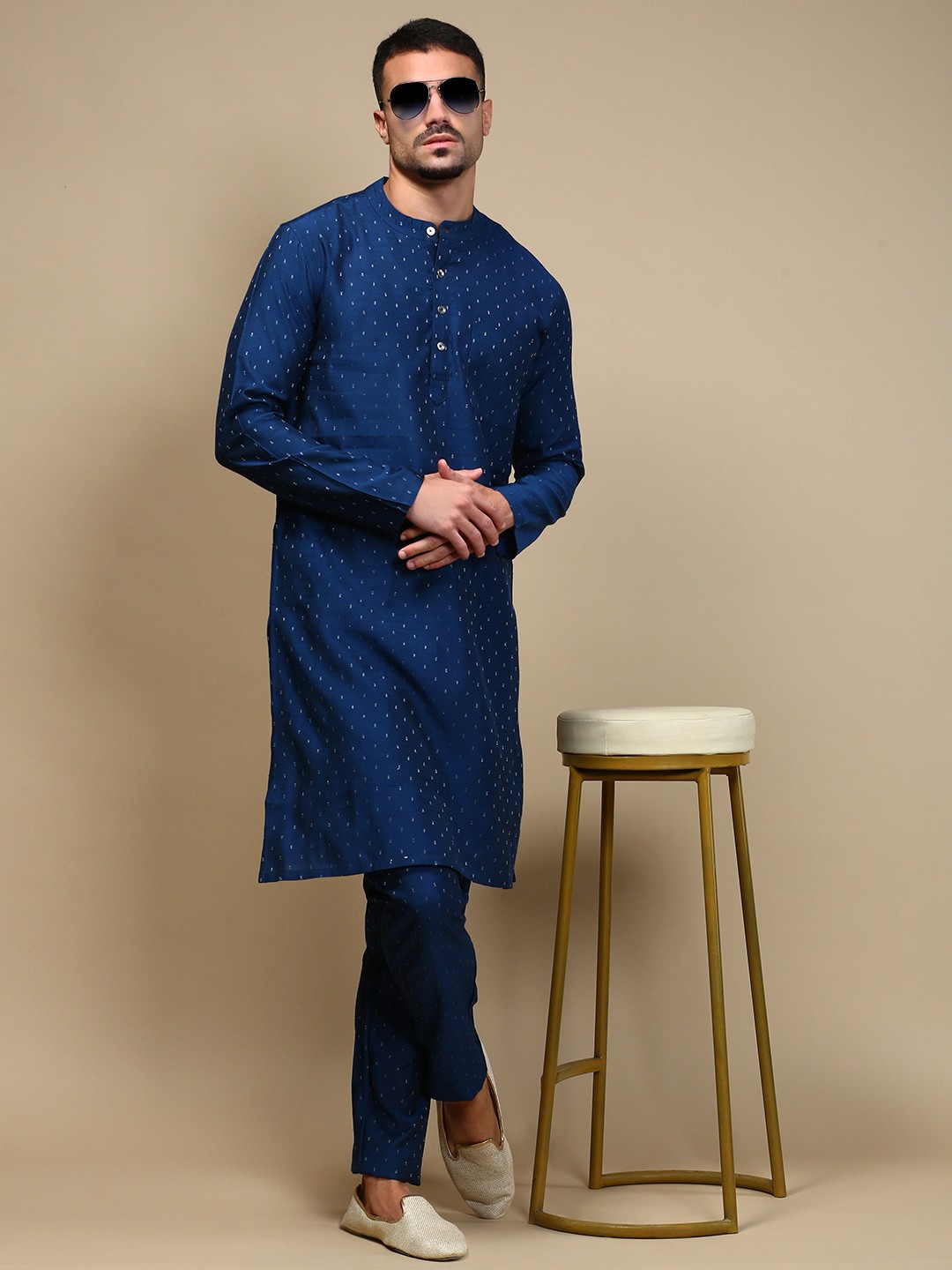 

WHITE HEART Ethnic Motifs Jacquard Mandarin Collar Straight Kurta, Navy blue