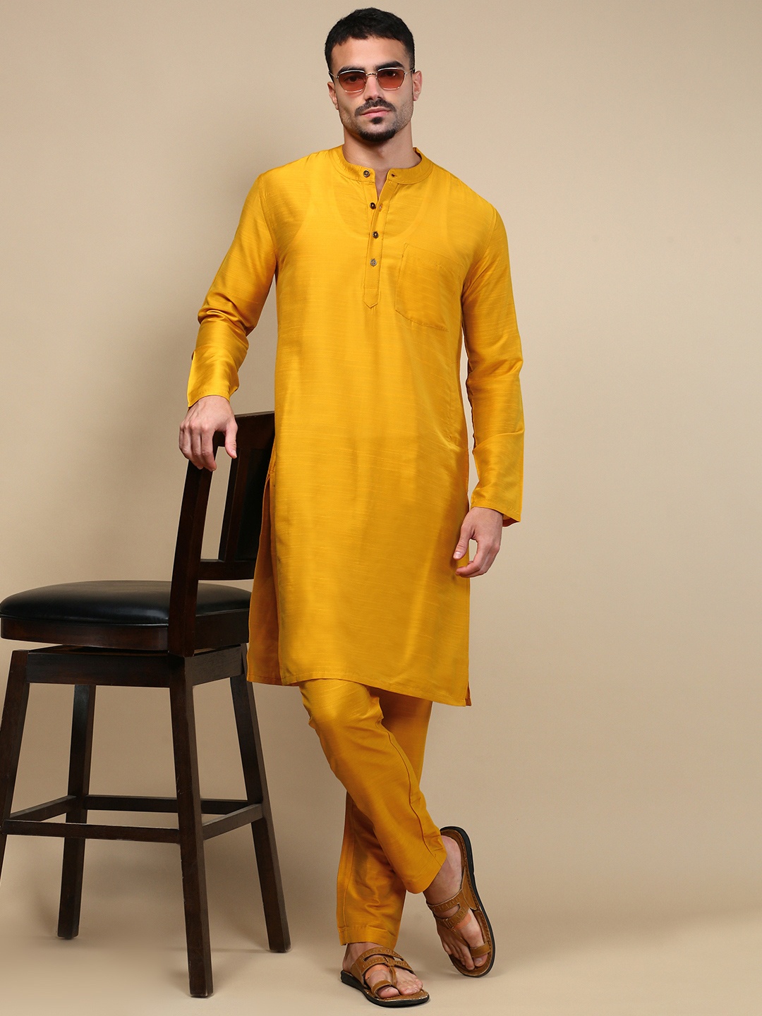 

WHITE HEART Jacquard Mandarin Collar Straight Kurta, Yellow