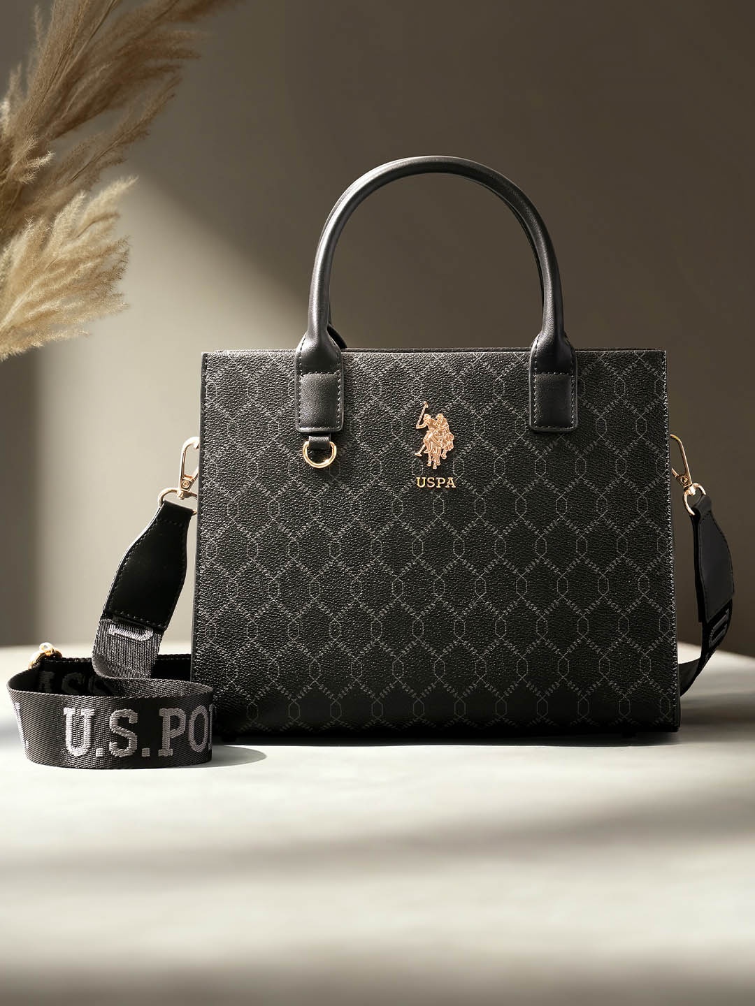 

U.S. Polo Assn. Women SCARLET Checked Structured Handheld Bag, Black