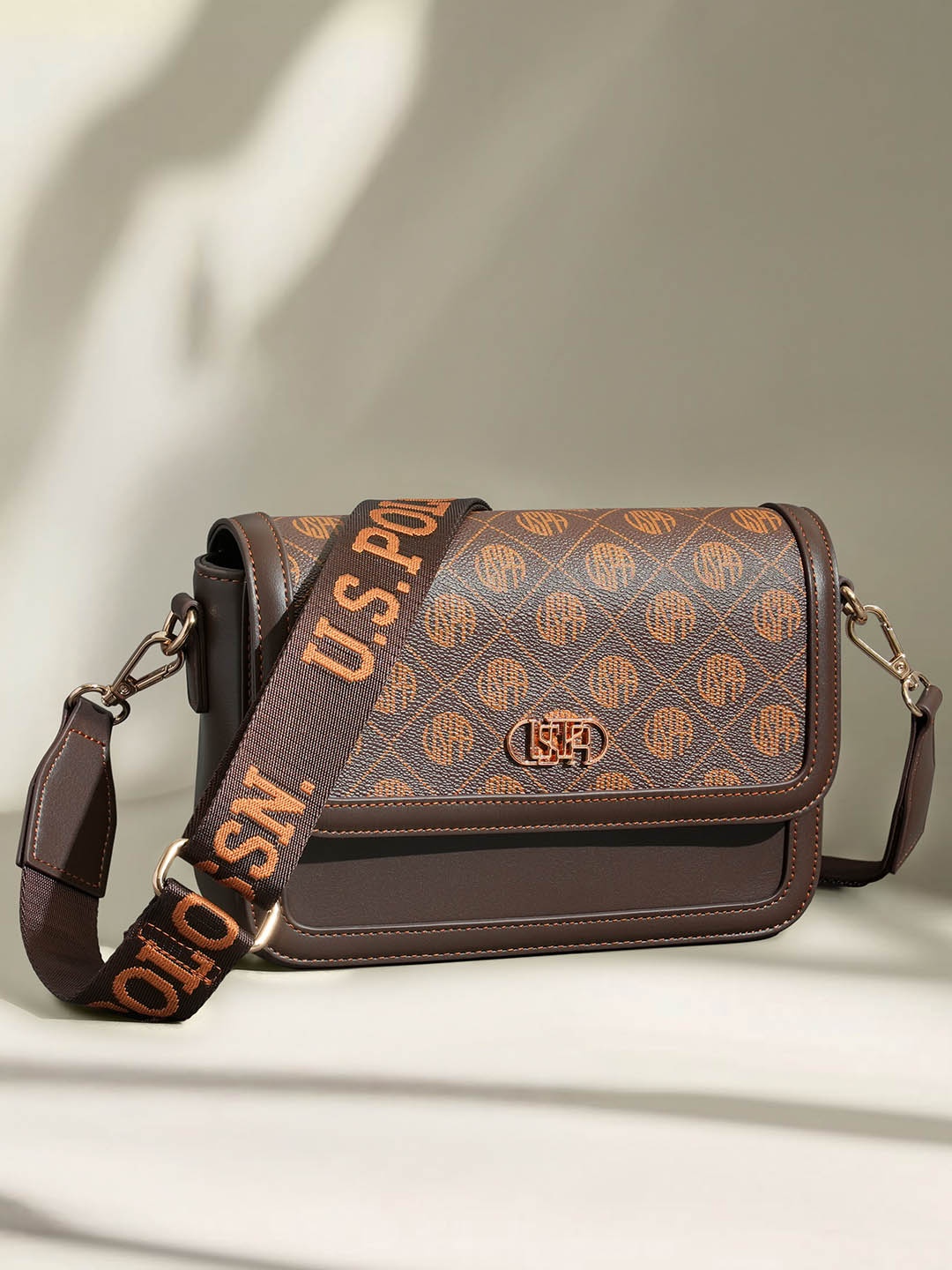

U.S. Polo Assn. Women AGATHA Checked Structured Sling Bag, Brown