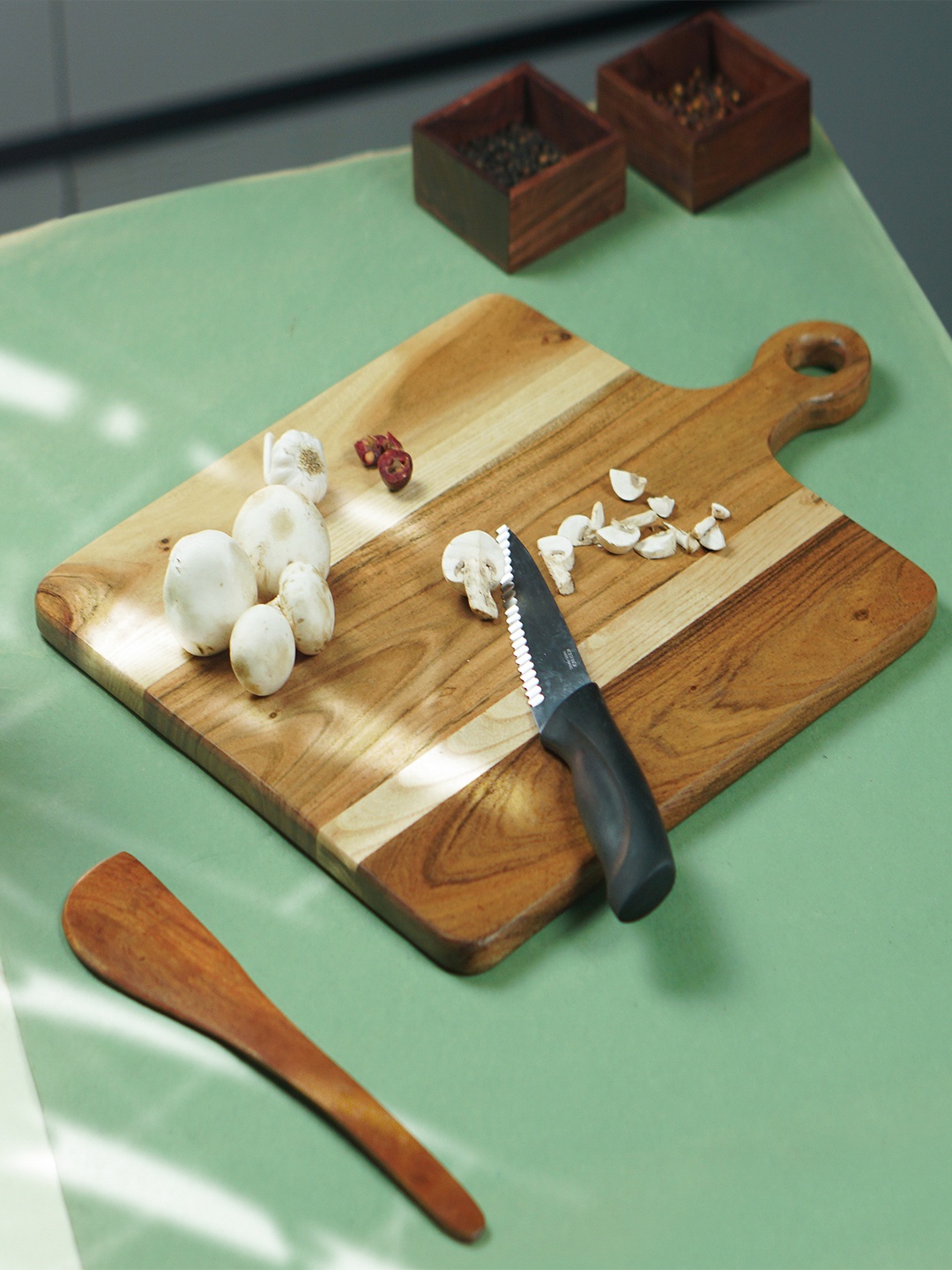 

oggn Brown & White Natural Mixwood Chopping Board