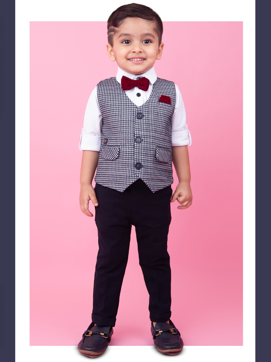 

LITTLE COLLARS Boys Checked Single-Breasted 3-Piece Suit, Navy blue