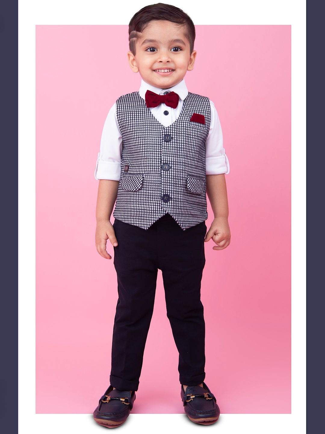 

LITTLE COLLARS Boys Checked Single-Breasted 3-Piece Suit, Navy blue