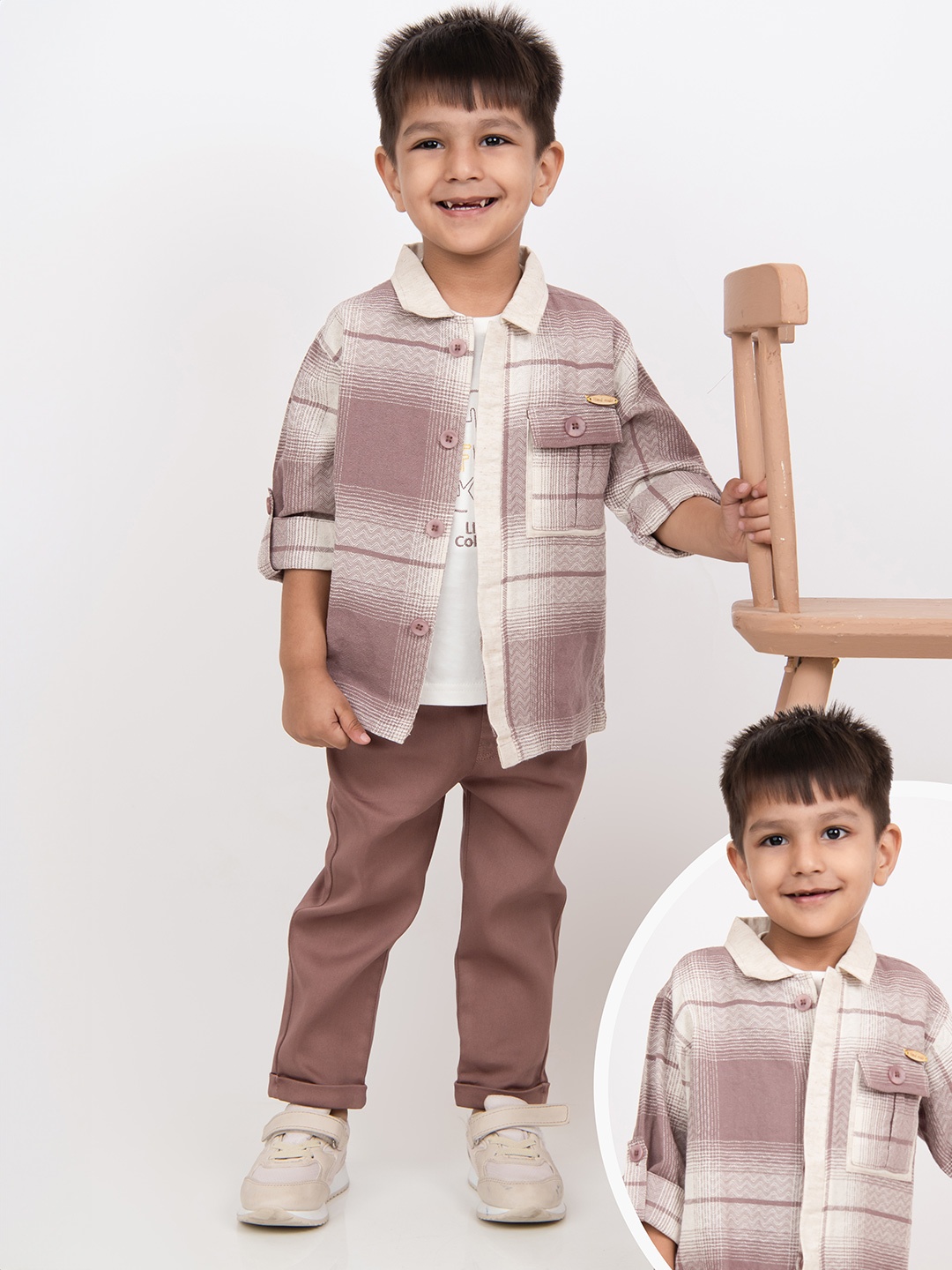 

LITTLE COLLARS Boys Checked Pure Cotton Shirt And Trousers With T-Shirt, Brown