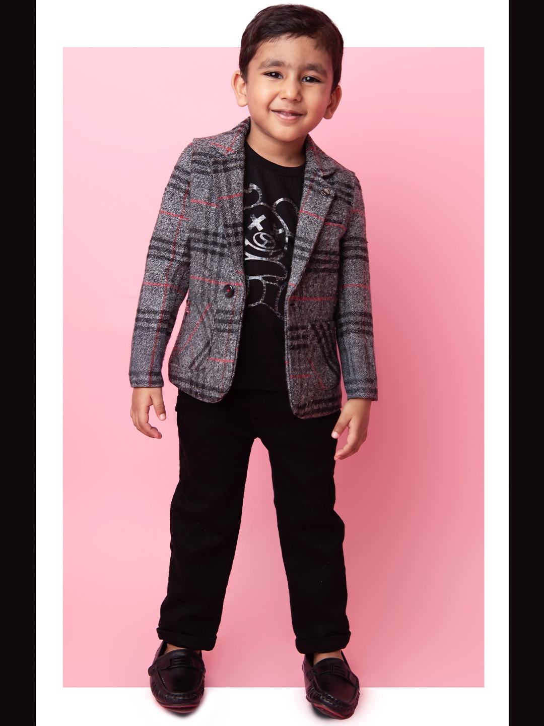 

LITTLE COLLARS Boys Checked Single-Breasted Notched Lapel Collar 3-Piece Suit, Black