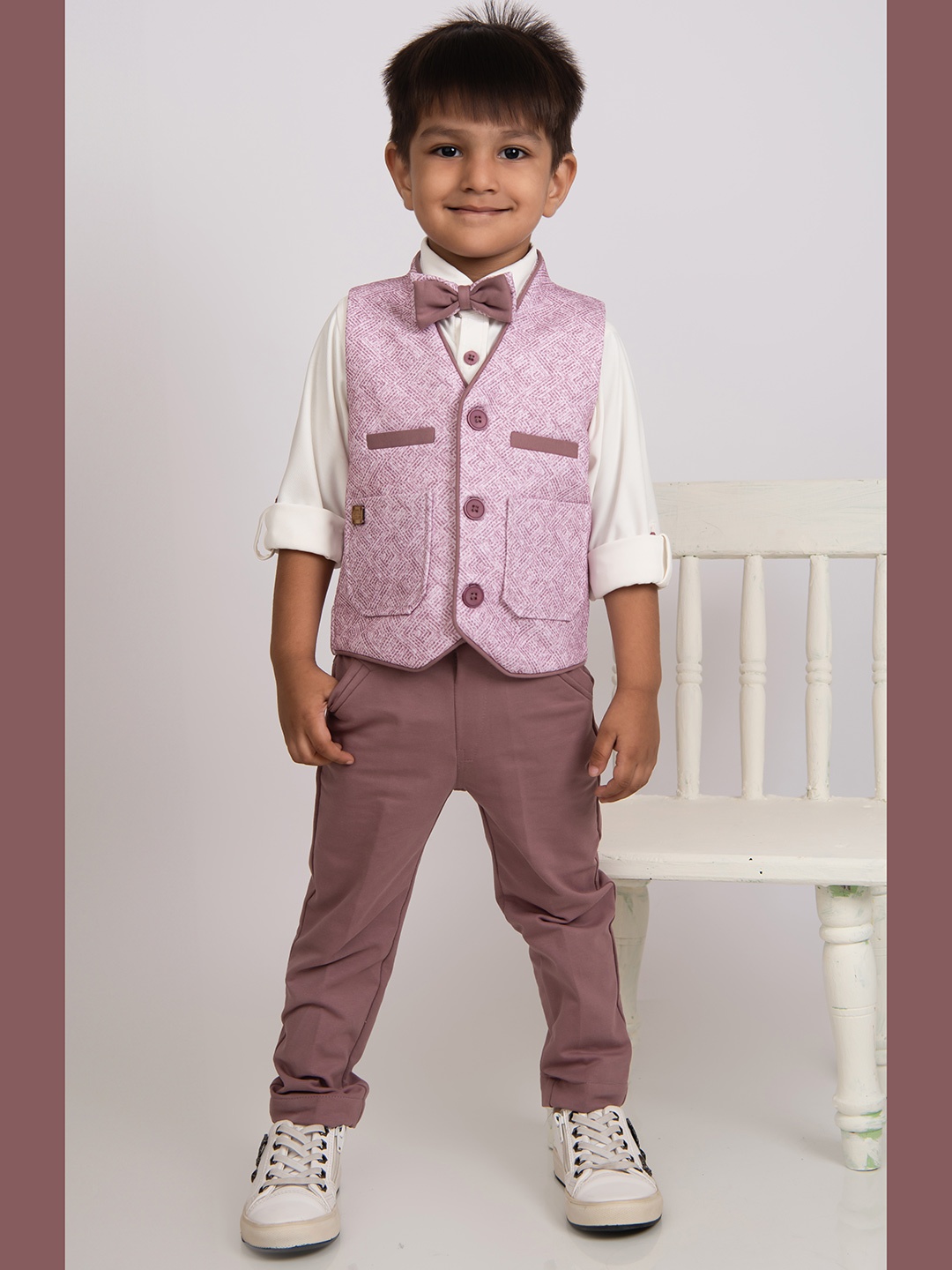 

LITTLE COLLARS Boys Printed Collarless Single-Breasted 4-Pieces Suits, Lavender