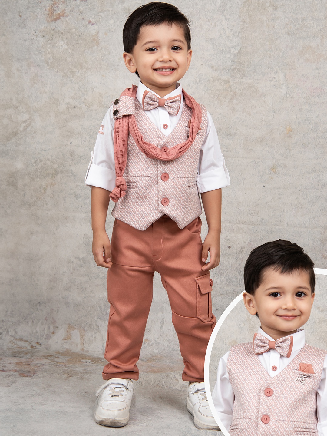 

LITTLE COLLARS Boys Self Design Collarless Single-Breasted 5-Pieces Suits, Peach