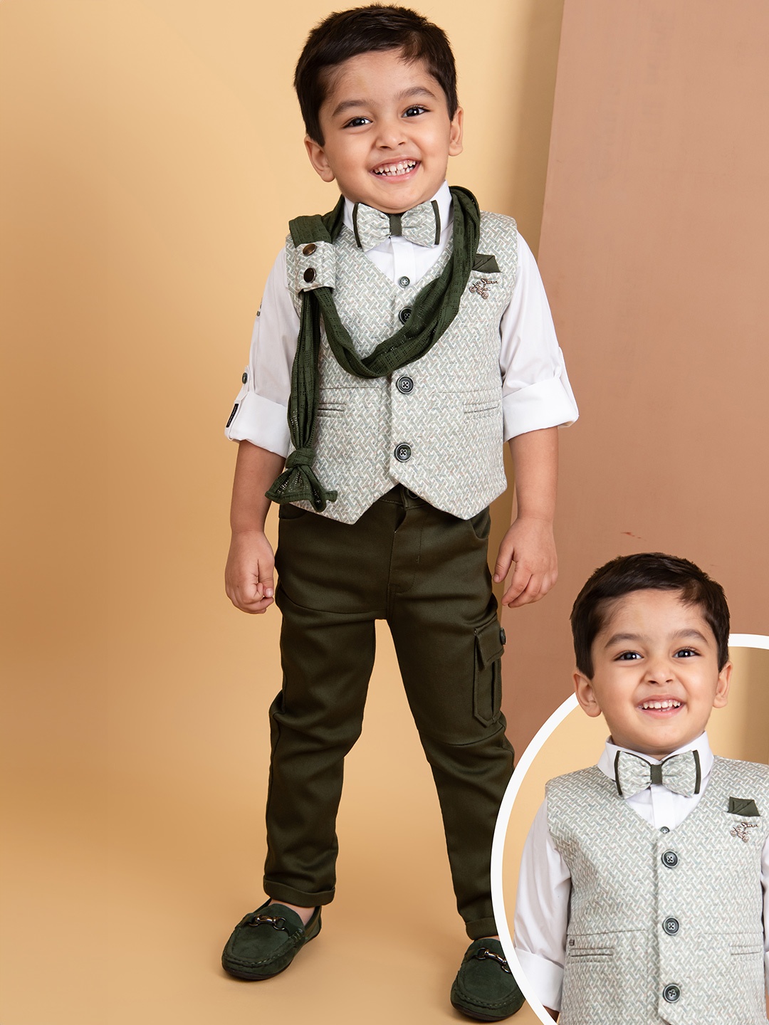

LITTLE COLLARS Boys Self Design Collarless Single-Breasted 5-Pieces Suits, Green