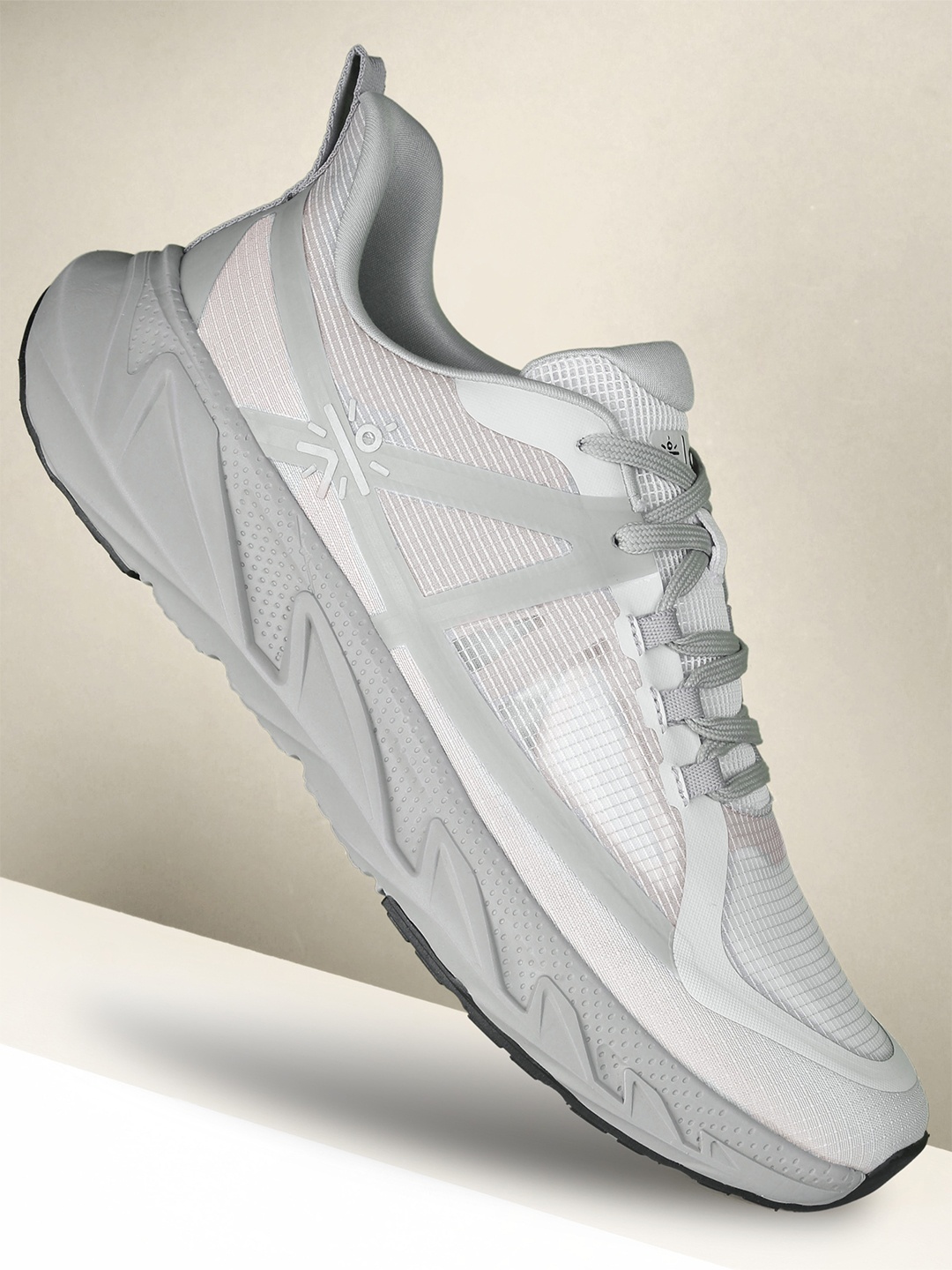 

CULT Men Light Grey Traverse Running Shoes