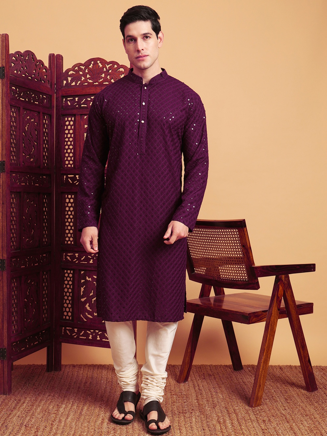 

House of Pataudi Rayon Chikankari Embroidered Work Kurta, Maroon