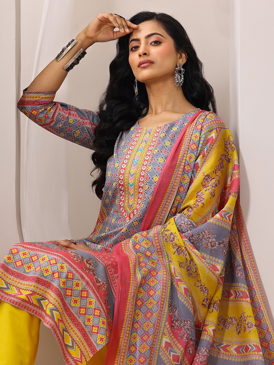 Libas Multi Color Printed Kurta with Trousers & Dupatta, Pink