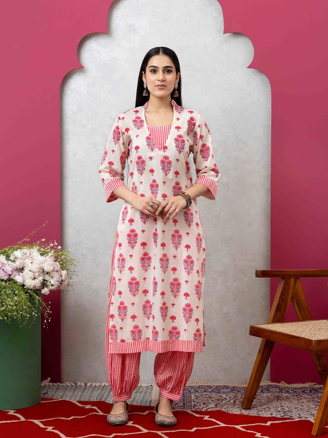

SAKA DESIGNS Floral Printed V Neck Pure Cotton Kurta With Salwar, Pink