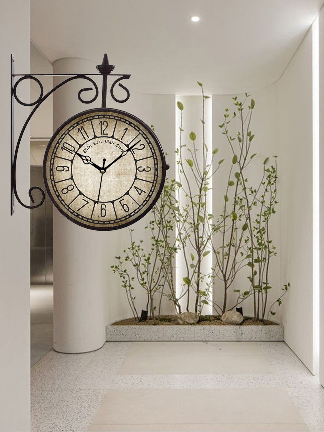 

OLIVE TREE Black & Brown Textured Analogue Metal Round Double Sided Vintage Wall Clock