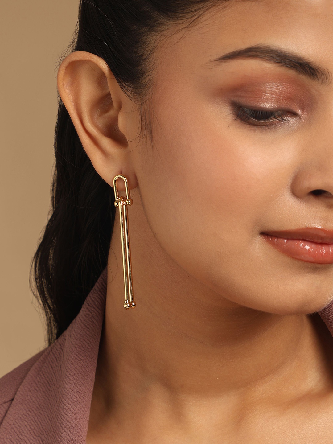 

Yinara Stainless Steel Gold-Plated Anti Tarnish Contemporary Shaped Drop Earrings