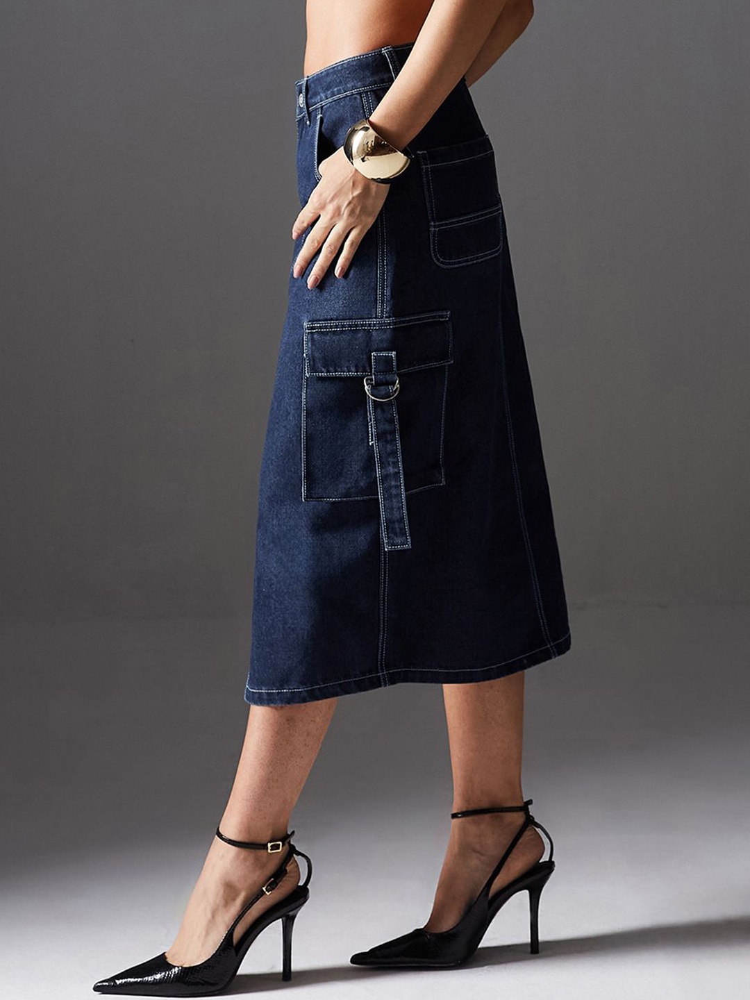 

Miss Chase Women Blue Straight Denim Cargo Midi Skirt