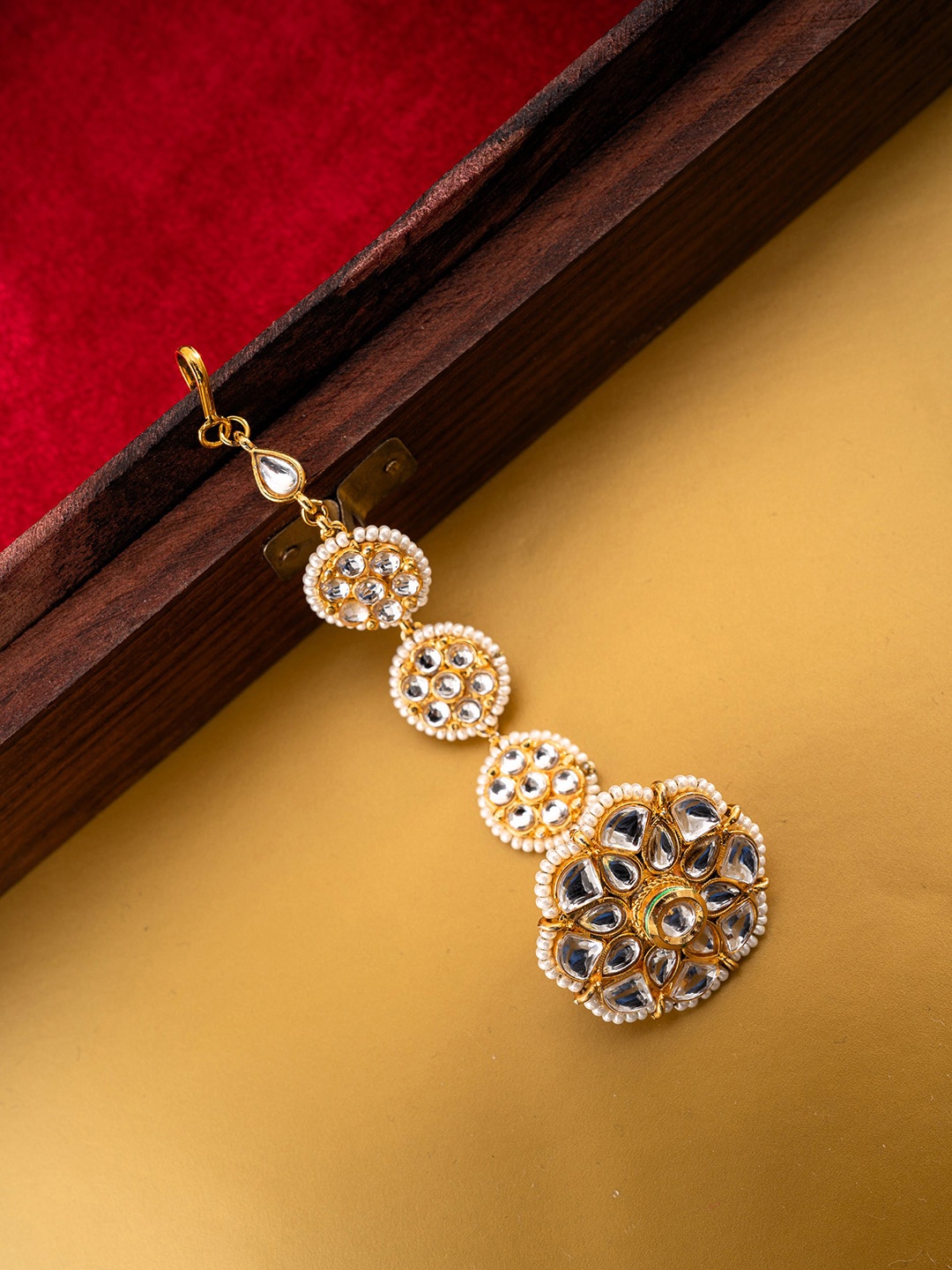 

PANASH Gold-Plated Kundan Studded & Pearls Beaded Maang Tikka