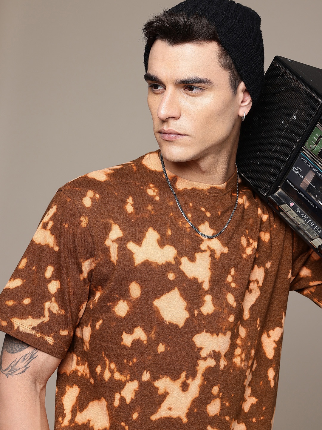 

R.Code by The Roadster Life Co. Tie and Dye Printed Relaxed Fit T-shirt, Brown