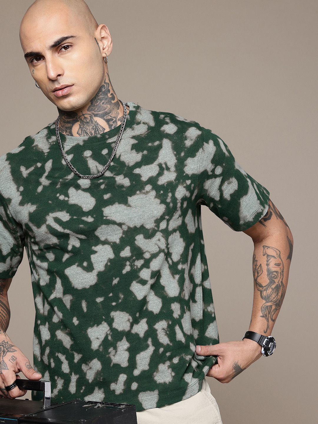 

R.Code by The Roadster Life Co. Tie and Dye Printed Relaxed Fit T-shirt, Green