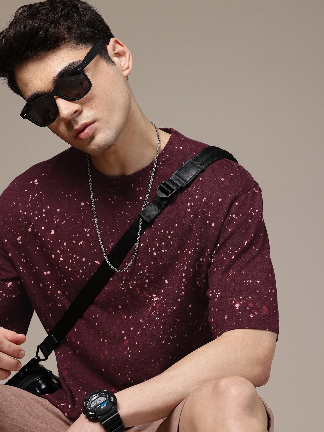 

R.Code by The Roadster Life Co. Tie and Dye Printed Relaxed Fit T-shirt, Burgundy