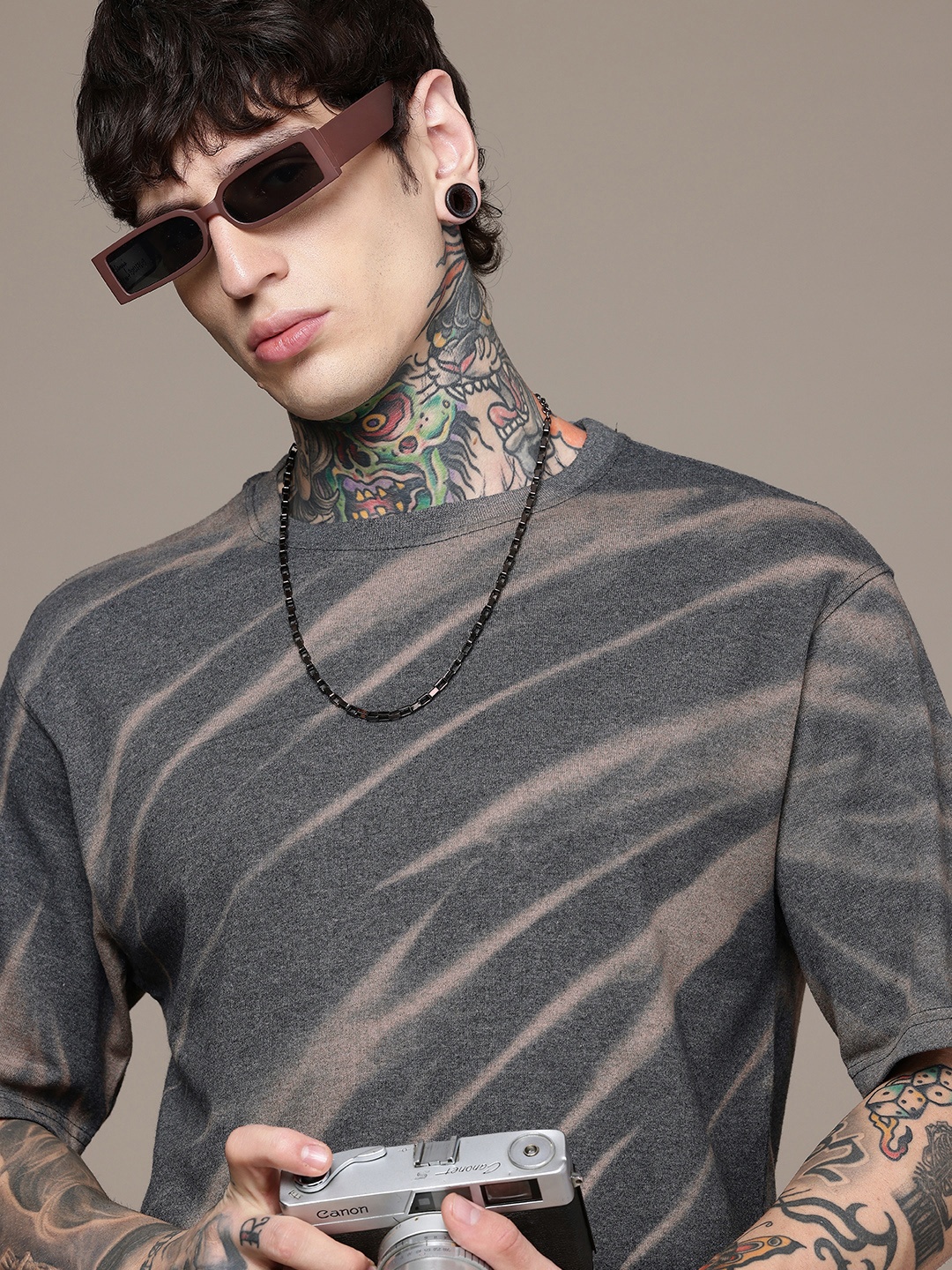

R.Code by The Roadster Life Co. Tie and Dye Printed Relaxed Fit T-shirt, Grey