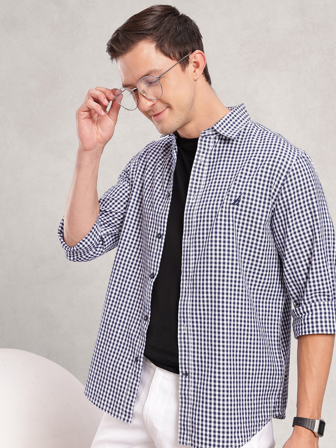 

Nautica Men Premium Slim Fit Checked Pure Cotton Casual Shirt, Navy blue