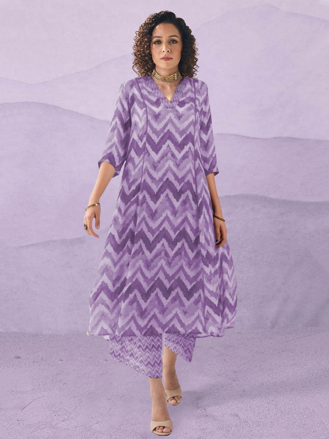 

BAESD Chevron Printed Panelled V-Neck A-Line Kurta With Palazzos, Purple
