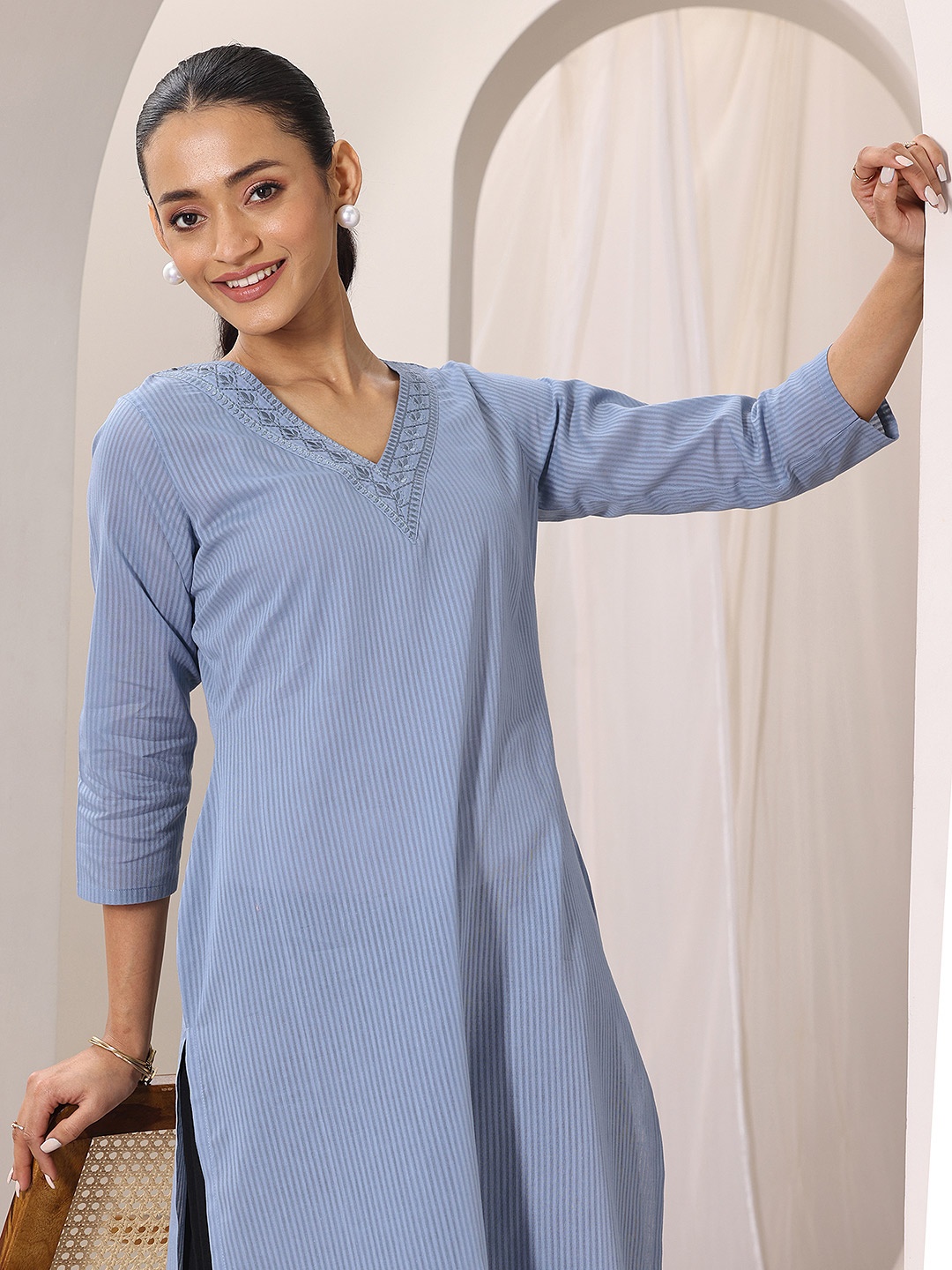 

Libas Blue Striped V-Neck Thread Work Straight Kurta