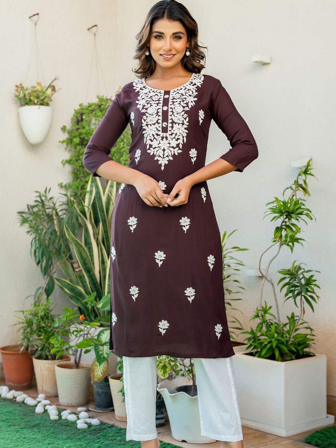 

PRETTY PALLU Floral Embroidered Thread Work Round Neck Straight Kurta, Brown