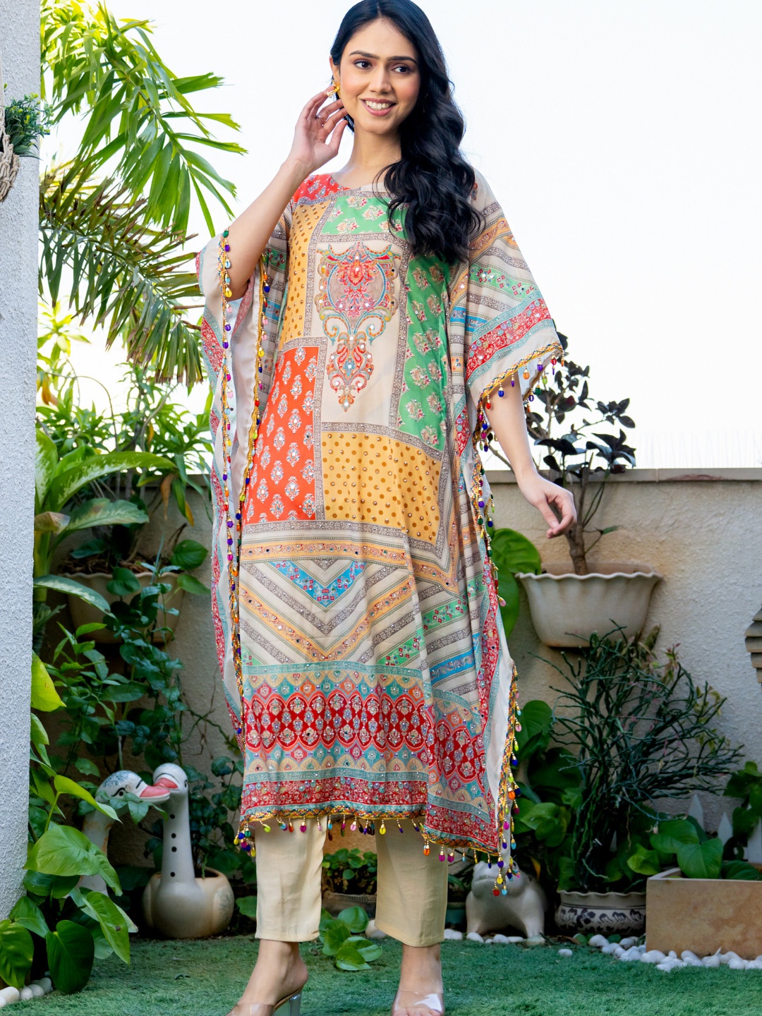 

HOUSE OF JAMOTI Dazzling Floral Printed Kaftan Kurta with Trousers, Brown