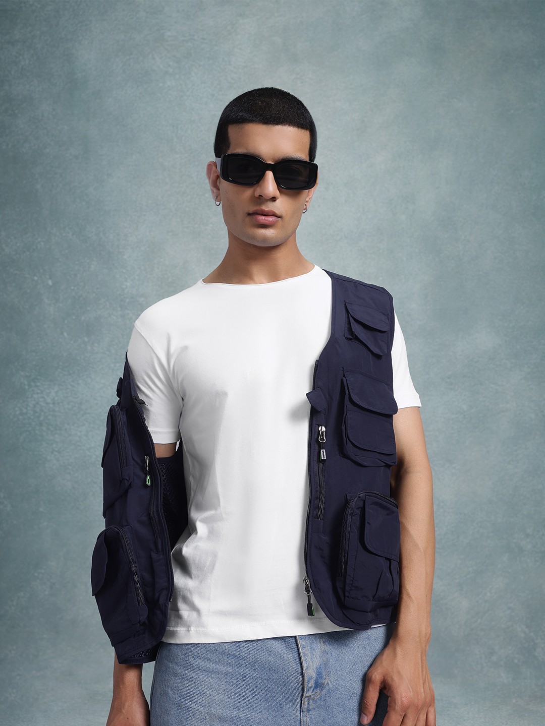 

The Roadster Lifestyle Co. Men Solid T-shirt, White