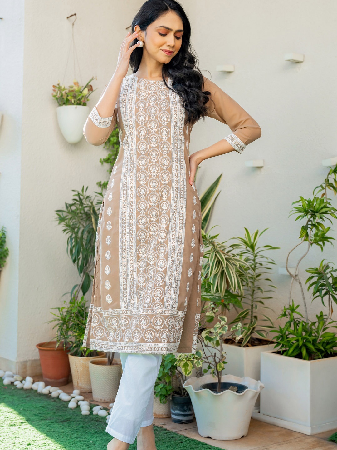 

PRETTY PALLU Women Embroidered Georgette Kurta, Brown