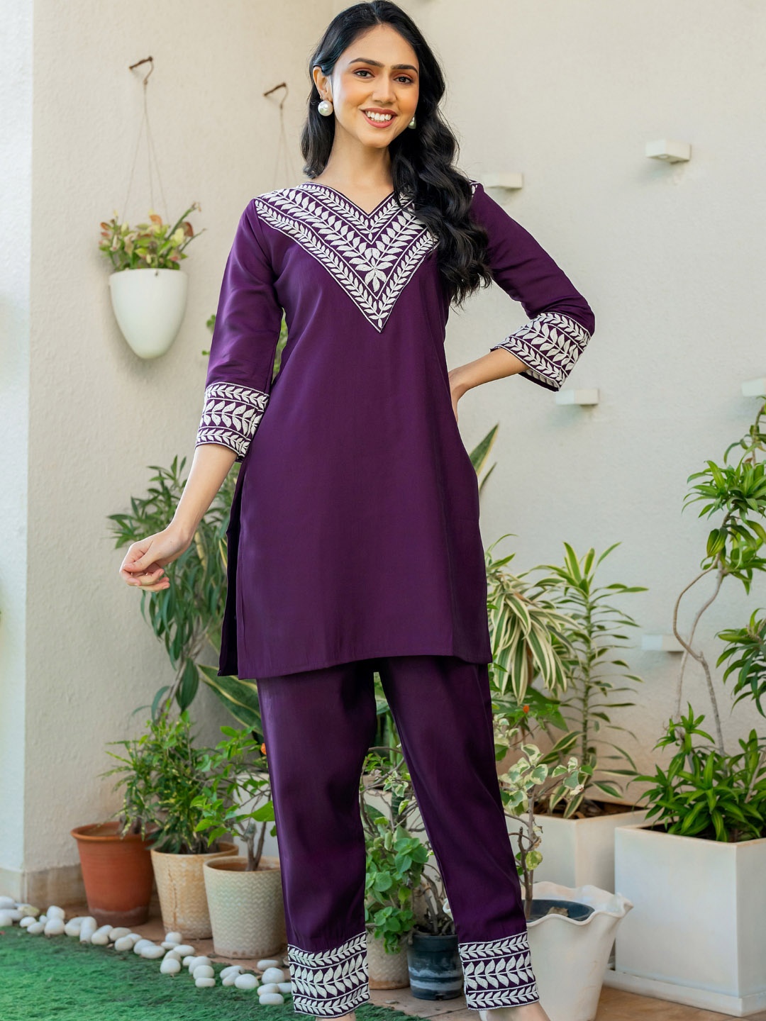 

PRETTY PALLU Floral Yoke Design V-Neck Embroidered Art Silk Straight Tunic With Trousers, Violet