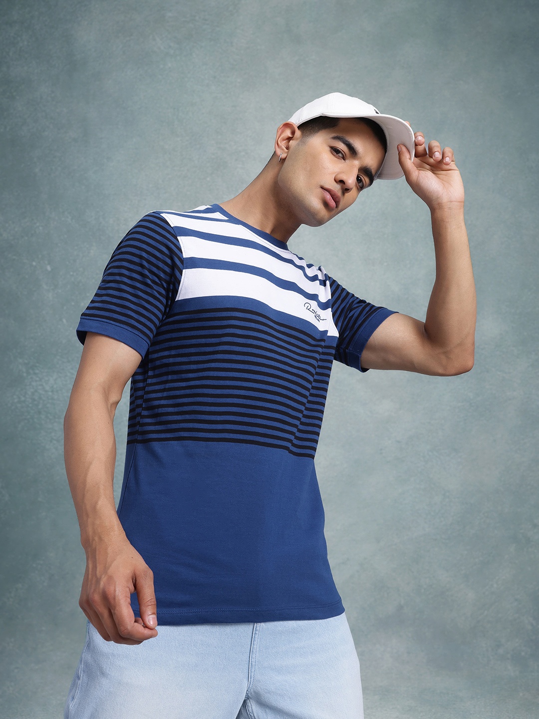 

The Roadster Lifestyle Co. Colourblocked Striped T-shirt, Blue