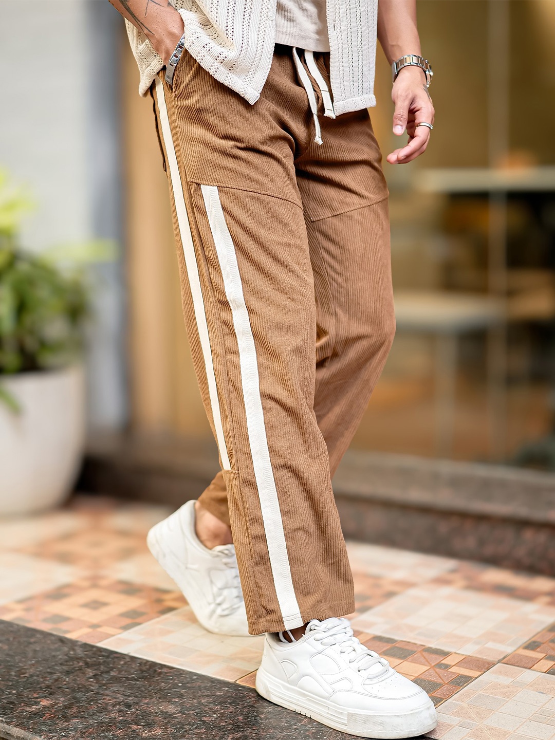

Maniac Men Corduroy Side Stripes Regular Trousers, Brown