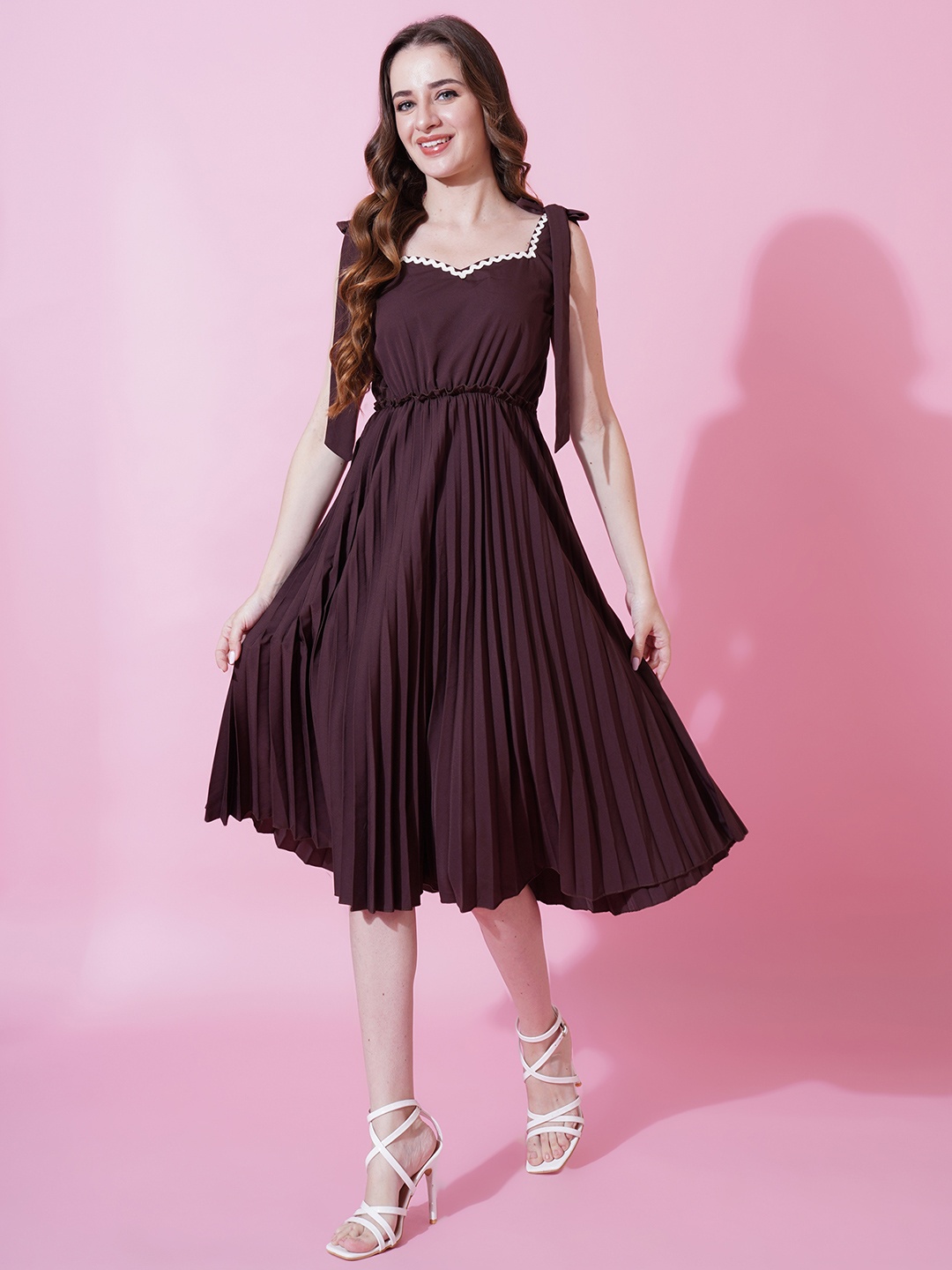 

YANAMORA Accordion Pleates Crepe Fit & Flare Midi Dress, Brown