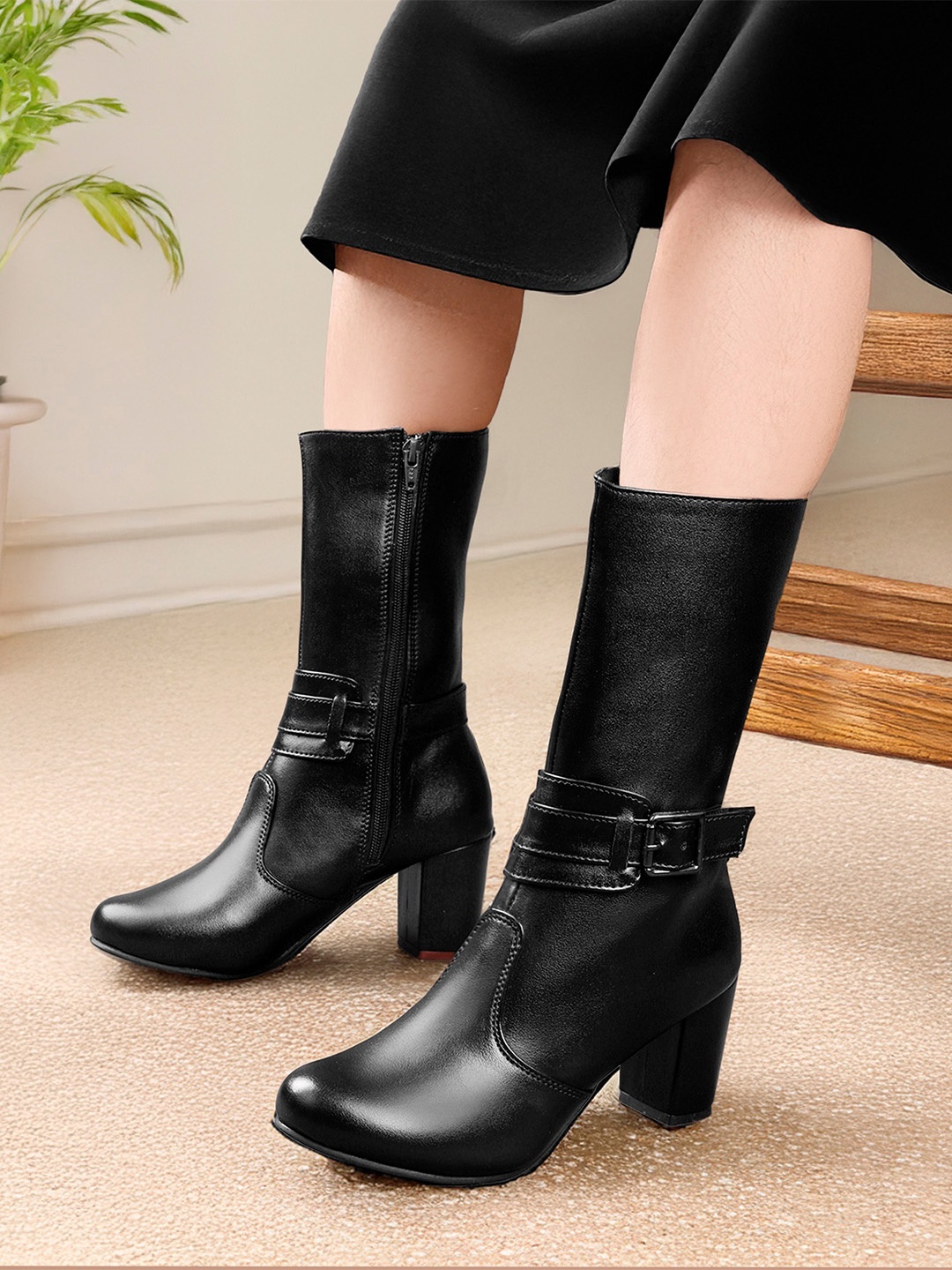 

Bxxy Women High-Ankle Zipper Boots with Buckle Closure, Black