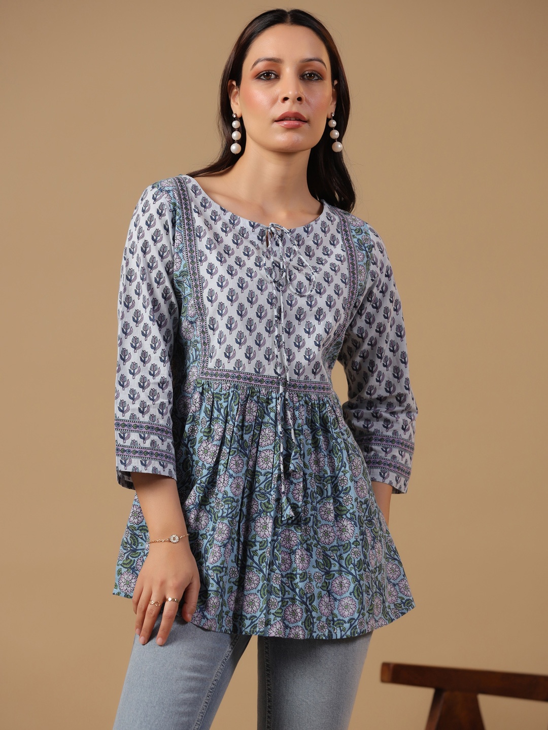 

anayna Women Floral Printed Pure Cotton Pleated Straight Kurti, Blue