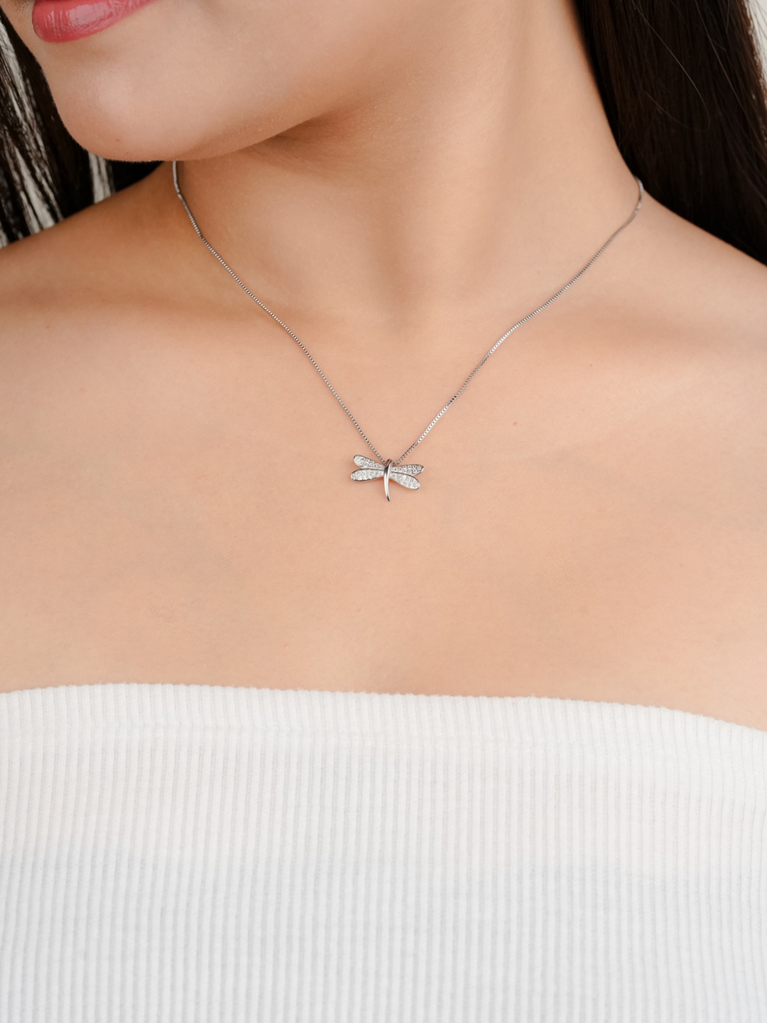 

Zeraki Jewels Silver-Plated Star Shaped Pendants With Chains