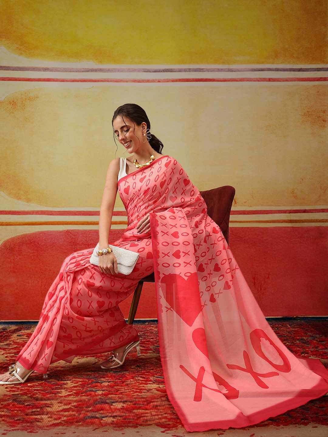 

Silk Land Floral Digital Print Saree, Pink