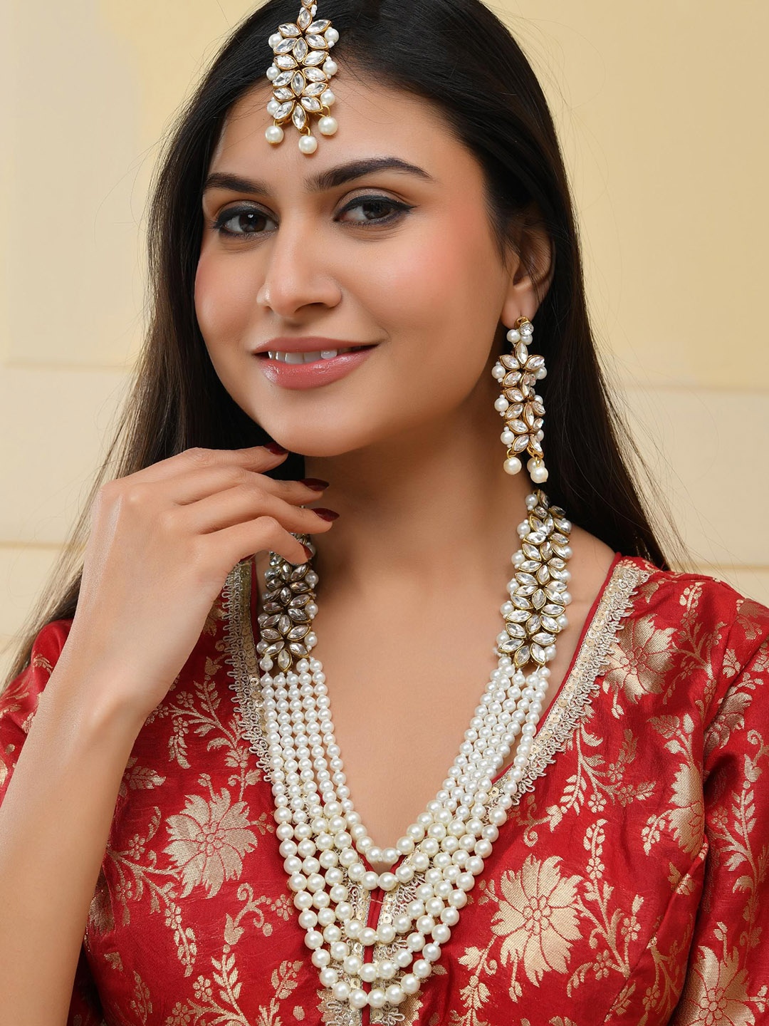 

VOJ Gold Plated Stone Studded & Beaded Jewellery Set, White