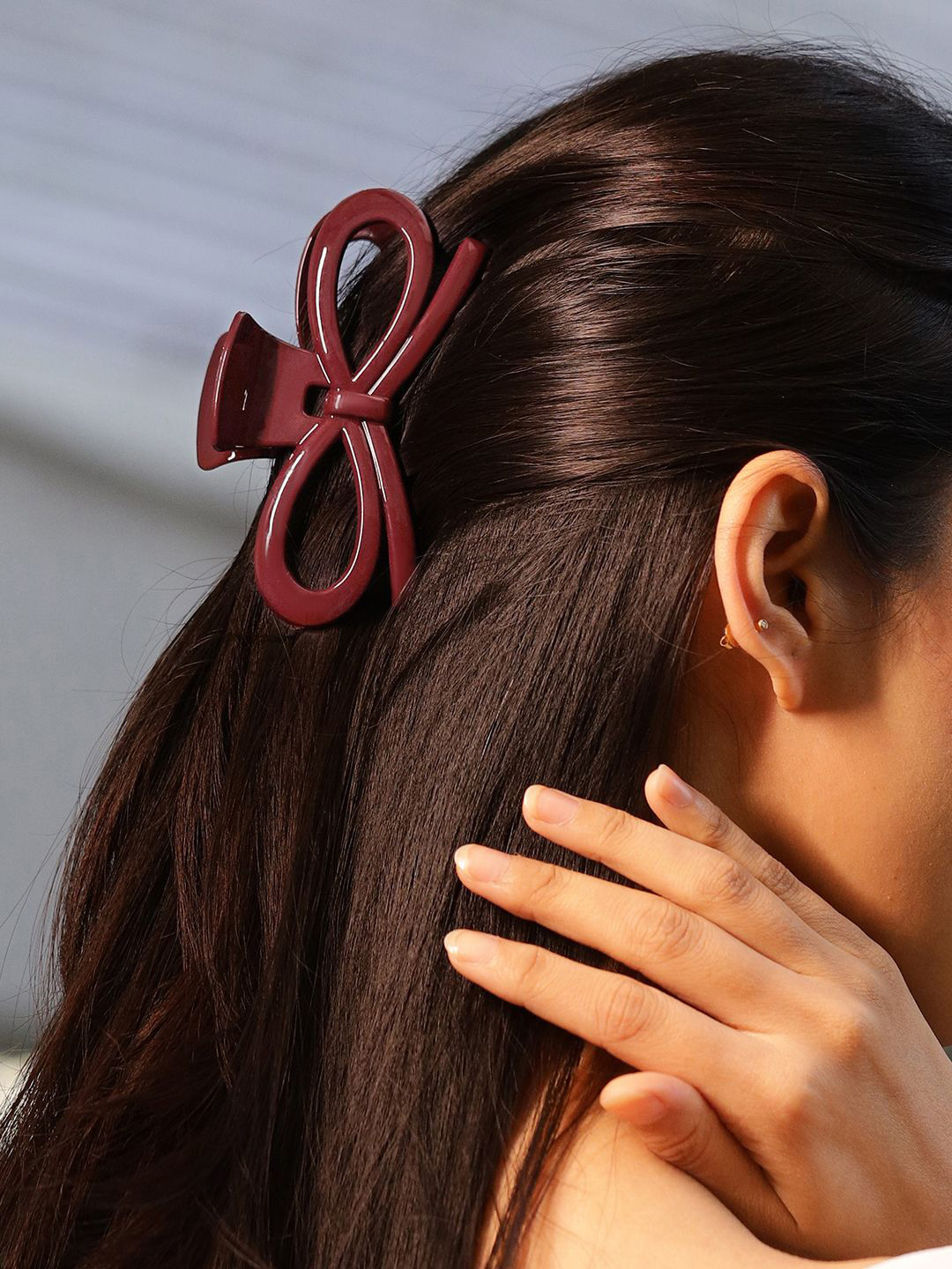 

Rubans Women Glossy Butterfly Hair Claw Clip, Brown