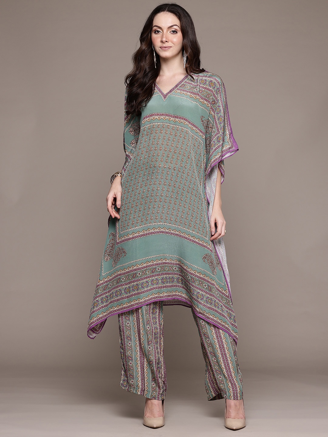 

Ritu Kumar Ethnic Motifs Printed Kaftan Kurta with Trousers, Green