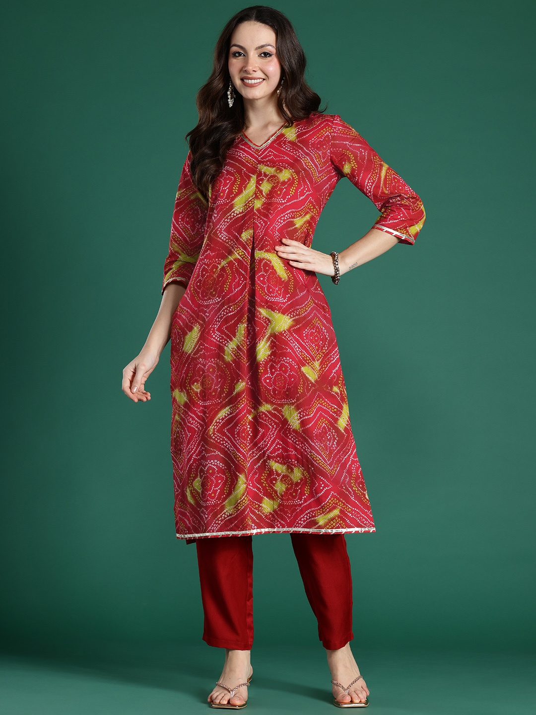 

Indo Era Bandhani Printed Pure Cotton Gotta Patti Kurta, Red