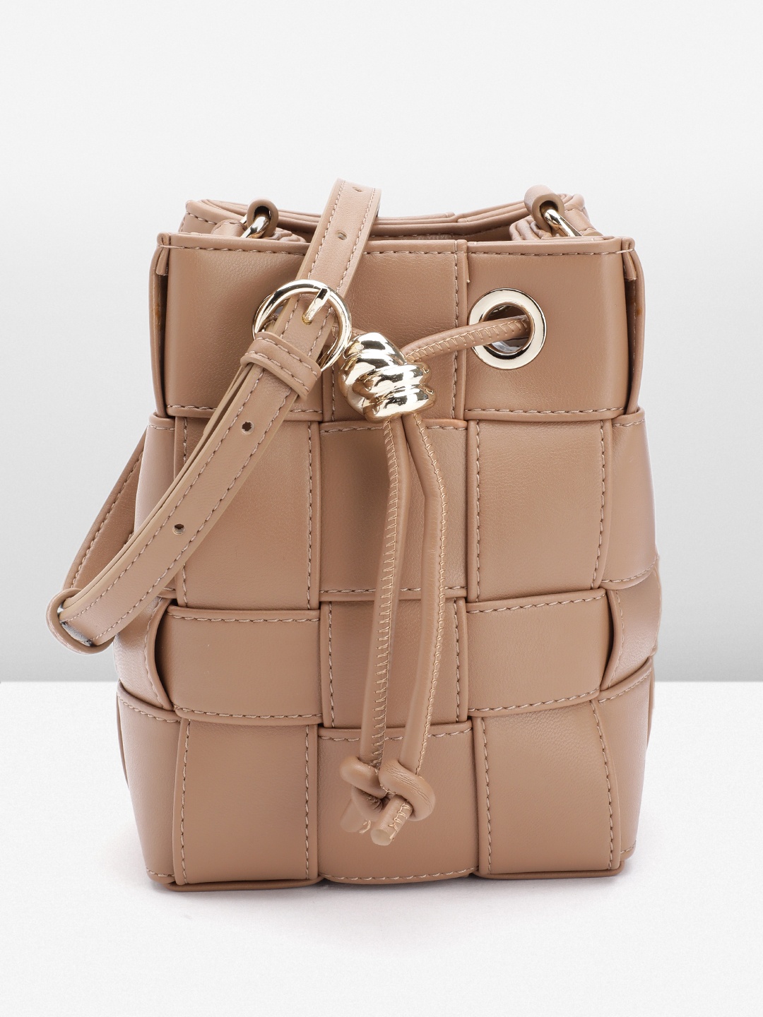 

Steve Madden Basket Weave Sling Bag, Brown