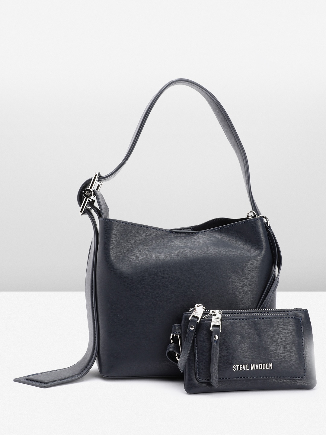 

Steve Madden Structured Shoulder Bag, Navy blue